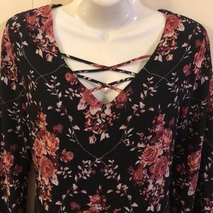 Xhilaration Dresses - Xhilaration floral tunic dress small Xhilaration Dresses - Xhilaration floral tunic dress small